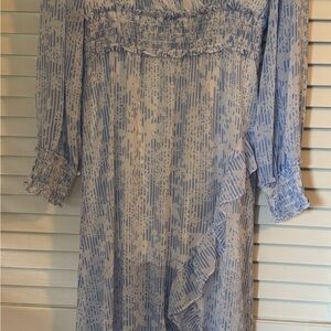 Willow & Clay Light Blue Top